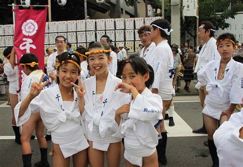 ふんどし祭り 女子|博多祇園山笠まつりがあつい！女性のふんどし姿も！？